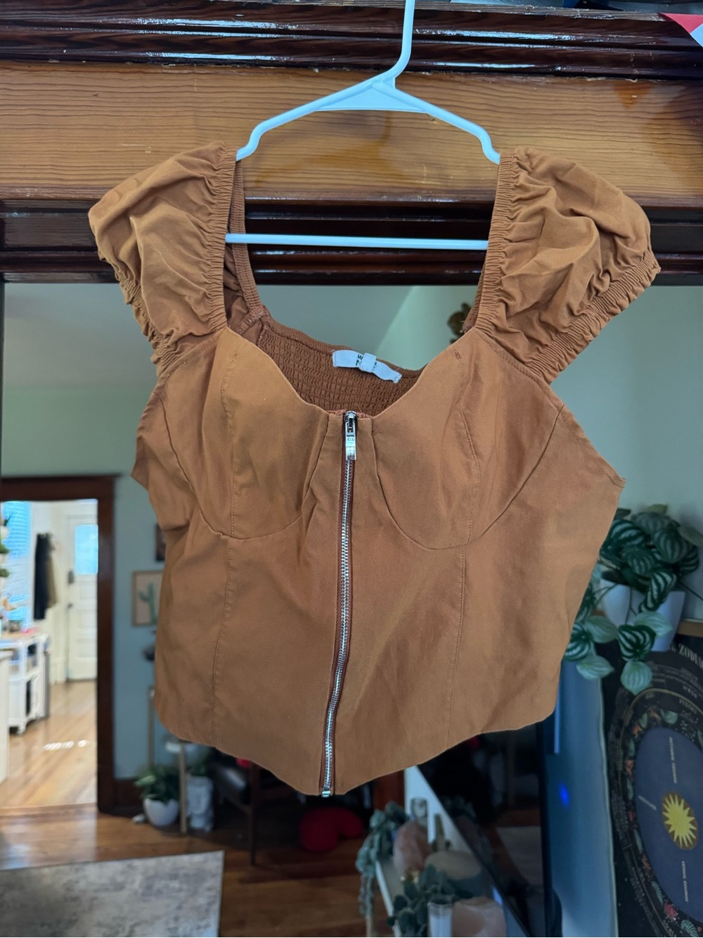 Madden NYC Women's Rust Brown Zip-Front Puff Sleeve Crop Top